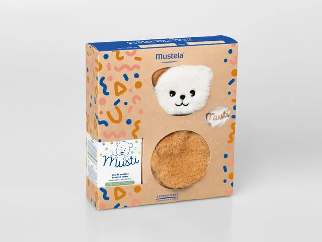 mustela-coffret-cadeau-naissance-musti-eau-de-soin-parfum-e-sans-alcool-peluche- image 1