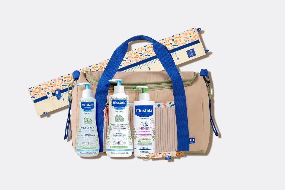 mustela-sac-langer-baby-shower-coffret-cadeau-naissance-eau-nettoyante-gel-lavan image 1