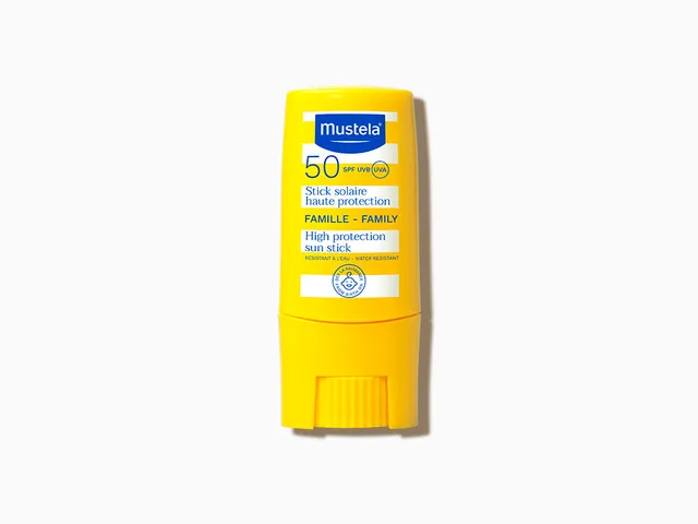 mustela-stick-solaire-spf-50-famille-protection-solaire-haute-uva-uvb-visage-et- image 1