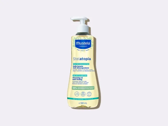 mustela-stelatopia-huile-lavante-au-tournesol-bio-huile-de-bain-anti-d-mangeaiso image 1