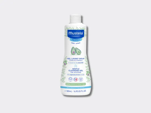 mustela-gel-lavant-doux-b-b-l-avocat-bio-visage-corps-cheveux-d-s-la-naissance image 1