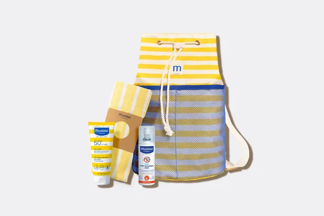 mustela-mes-essentiels-de-l-t-coffret-anti-moustiques-et-soleil-avec-sac-balucho image 1