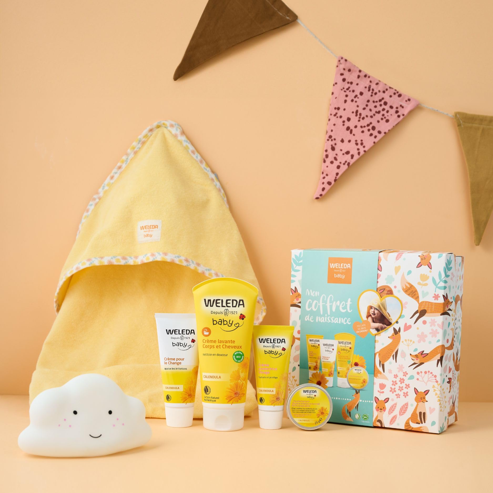 weleda-coffret-naissance-calendula-4-soins-b-b-cape-de-bain-coton-bio-70x70-cm-c image 2