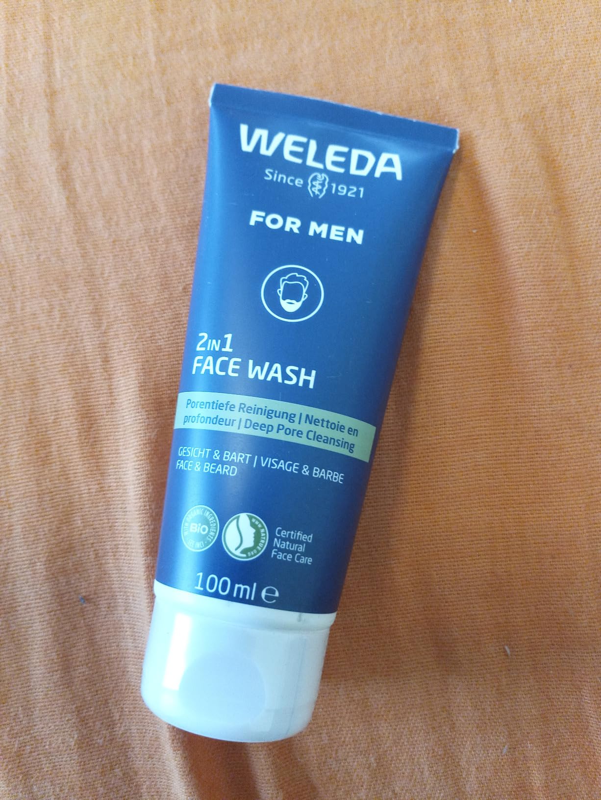 Peau nette, barbe propre