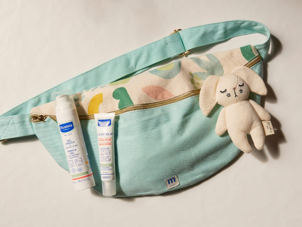 mustela-banane-petits-bobos-coffret-gel-arnica-calendula-bio-cr-me-r-paratrice-c image 8