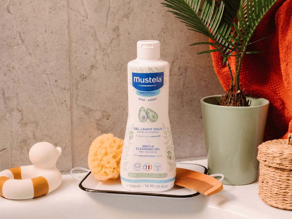 mustela-gel-lavant-doux-b-b-l-avocat-bio-visage-corps-cheveux-d-s-la-naissance image 5