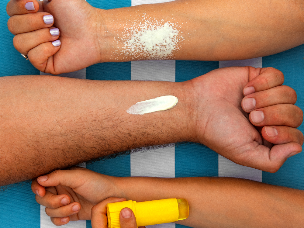mustela-spray-solaire-haute-protection-spf-50-spray-solaire-famille-l-avocat-bio image 4