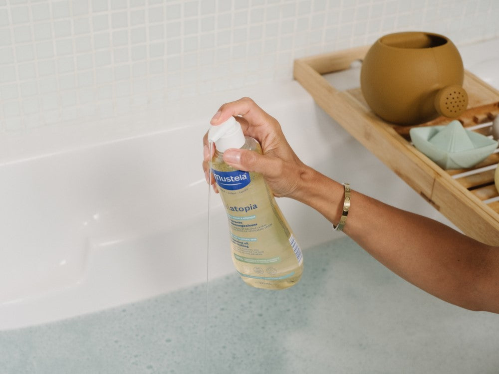 mustela-stelatopia-huile-lavante-au-tournesol-bio-huile-de-bain-anti-d-mangeaiso image 2