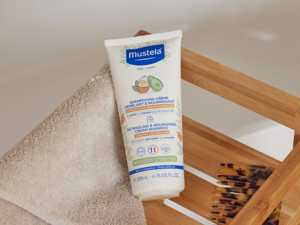 mustela-shampoing-cr-me-d-m-lant-nourrissant-cheveux-longs-ondul-s-boucl-s-b-b-e image 4