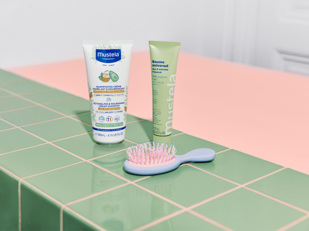 mustela-shampoing-cr-me-d-m-lant-nourrissant-cheveux-longs-ondul-s-boucl-s-b-b-e image 7