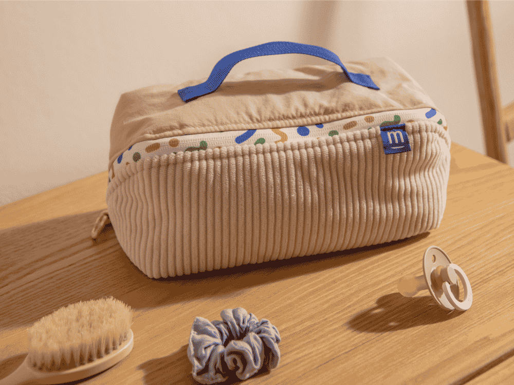 mustela-vanity-trousse-de-toilette-velours-trousse-vanity-en-velours-c-tel-grand image 4